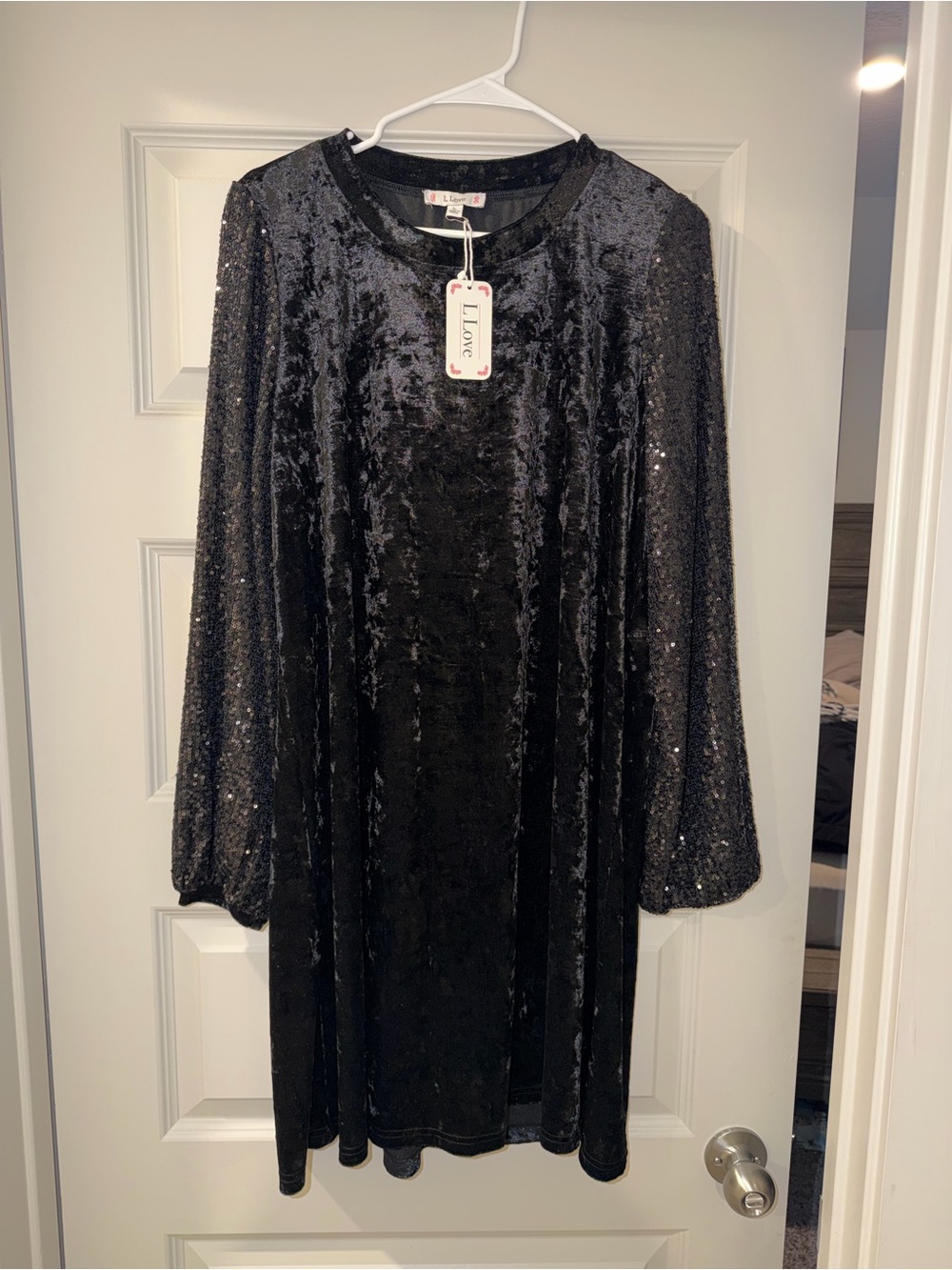 NWT L Love Black Velvet Sequin Sleeve Mini Dress Size Large